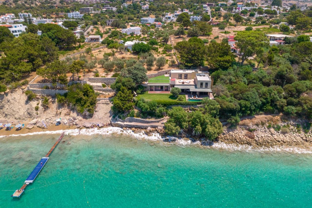 Aquavisionaire Beach Front Villa Линдос Экстерьер фото